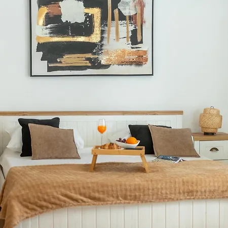 Ira Apartment *
