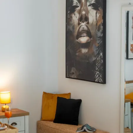 Ira Apartment *