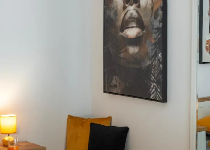 Ira Διαμέρισμα *